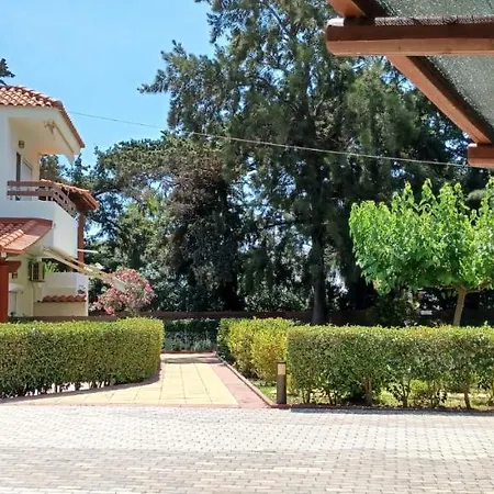 Green Apartments Фалираки