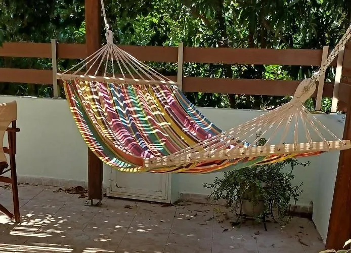 Green Apartments * فاليراكي