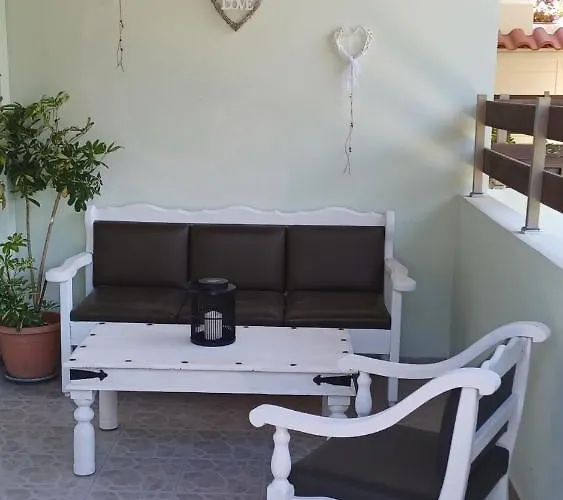 Green Apartments アパート