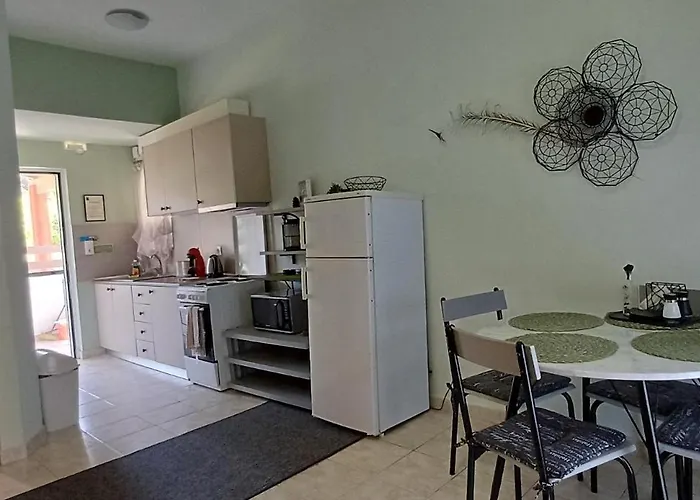 شقة Green Apartments فاليراكي