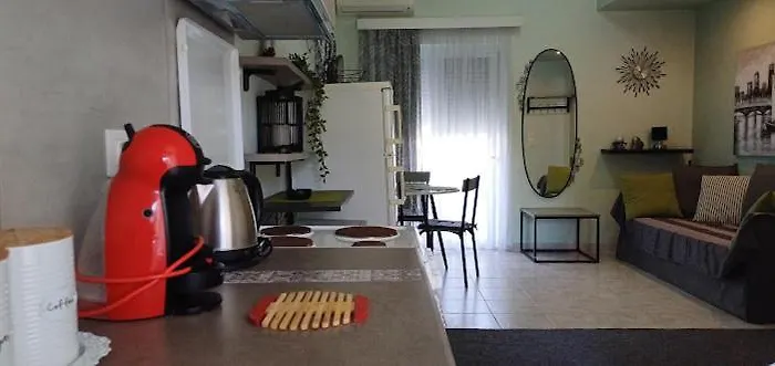 Green Apartments * פליראקי